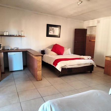 Boskoppie Lion & Tiger Reserve Kroonstad Εξωτερικό φωτογραφία